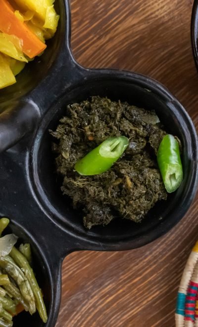 Spicy meat and vegetable salads - the Ethiopian cuisine
